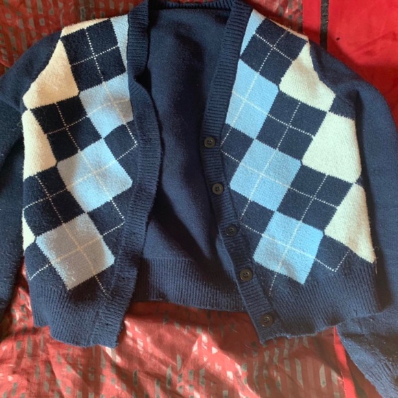 Sweaters - Cute argyle cardigan. Selling because I don’t wear it anymore.